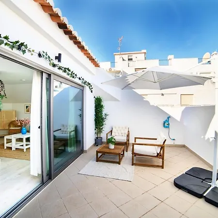 Nirvana Lagos- Roof 拉哥斯